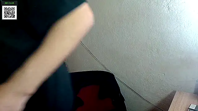 Snapshot of Johan___Barker chatting on January 7, 2025, 11:37 am Johan Barker online show from January 7, 2025, 11:37 am