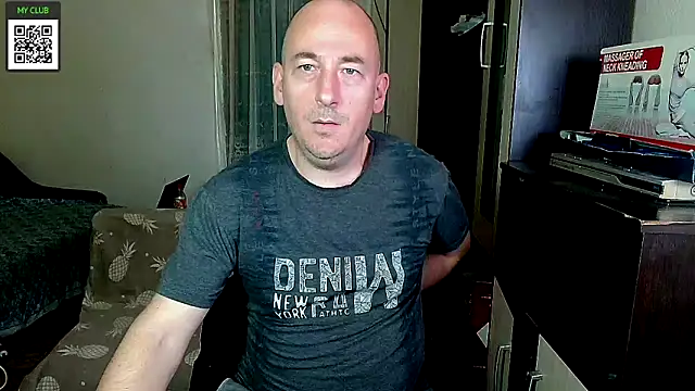 Snapshot of Johan___Barker chatting on February 1, 2025, 1:09 pm Johan Barker online show from February 1, 2025, 1:09 pm