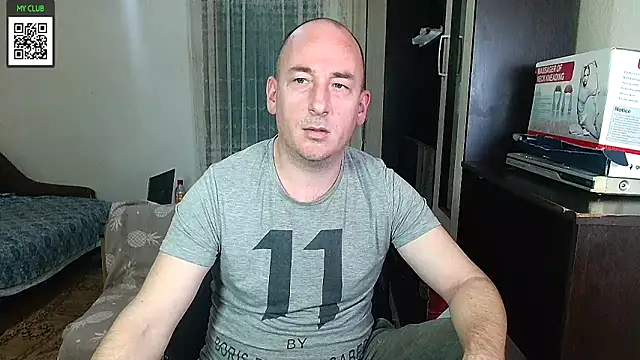 Snapshot of Johan___Barker chatting on February 7, 2025, 12:50 pm Johan Barker online show from February 7, 2025, 12:50 pm