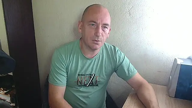 Snapshot of Johan___Barker chatting on October 12, 2025, 10:47 am Johan Barker online show from October 12, 2025, 10:47 am