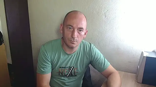 Snapshot of Johan___Barker chatting on October 13, 2025, 10:59 am Johan Barker online show from October 13, 2025, 10:59 am