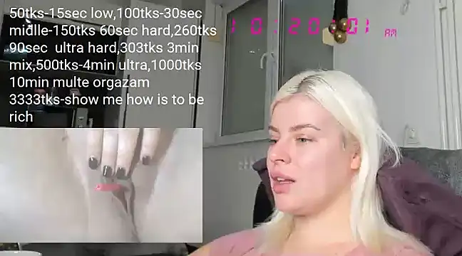 Snapshot of queenofthenighttt chatting on January 2, 2025, 9:22 am queenofthenighttt online show from January 2, 2025, 9:22 am