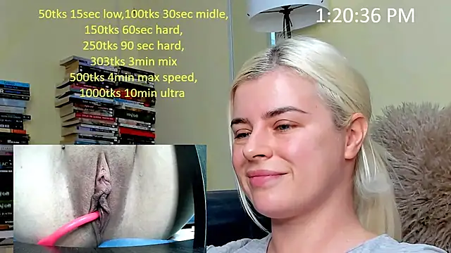 Snapshot of queenofthenighttt chatting on December 14, 2025, 12:21 pm queenofthenighttt online show from December 14, 2025, 12:21 pm