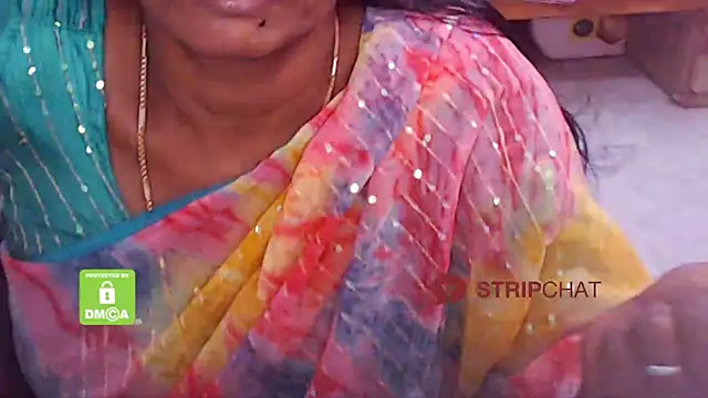 Snapshot of Novapol chatting on January 28, 2025, 6:05 am Novapol online show from January 28, 2025, 6:05 am