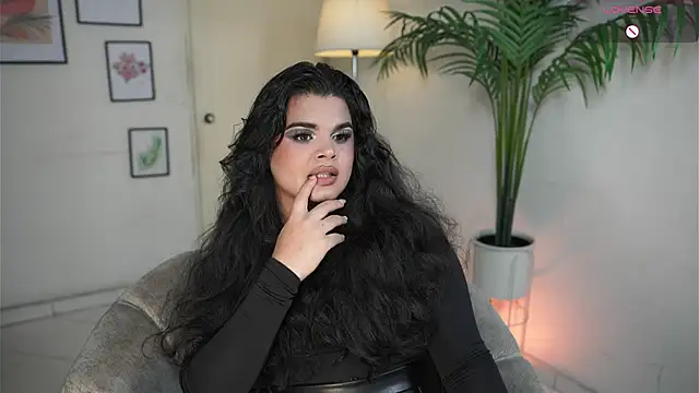 artechloe online show from September 17, 2025, 10:11 pm