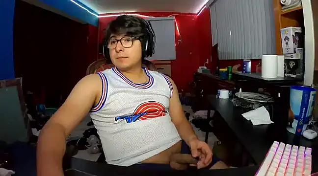 Snapshot of Nathanroberts111 chatting on January 19, 2025, 5:05 am Nathanroberts111 online show from January 19, 2025, 5:05 am