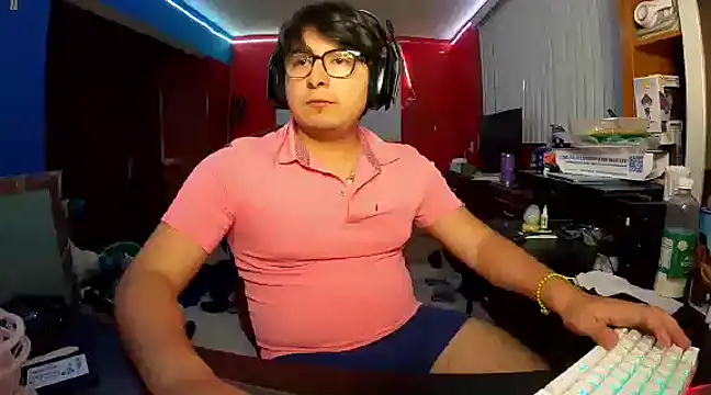 Snapshot of Nathanroberts111 chatting on January 27, 2025, 2:53 am Nathanroberts111 online show from January 27, 2025, 2:53 am