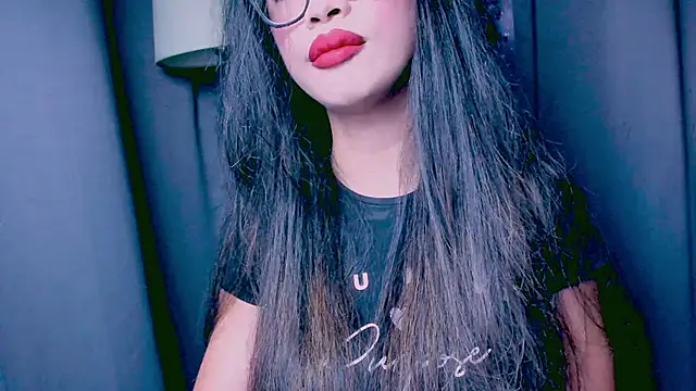 Snapshot of XXsexylongcockXX chatting on December 5, 2024, 8:44 pm XXsexylongcockXX online show from December 5, 2024, 8:44 pm