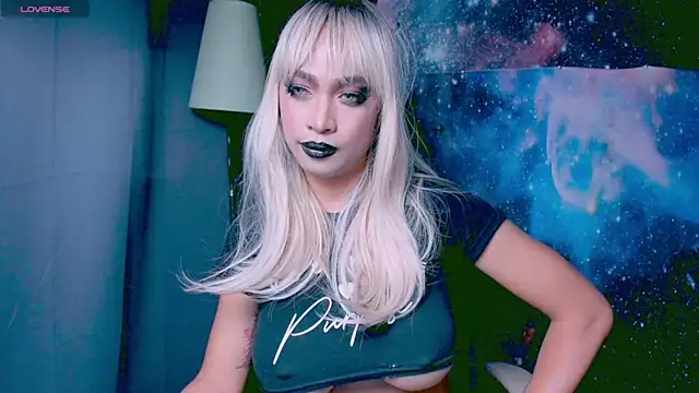 Snapshot of XXsexylongcockXX chatting on March 6, 2025, 12:32 am XXsexylongcockXX online show from March 6, 2025, 12:32 am