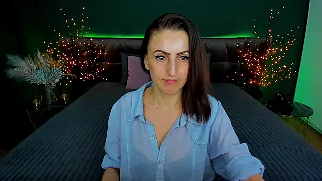 Snapshot of Rebecca_Diamond chatting on February 4, 2025, 12:22 pm Rebecca Diamond online show from February 4, 2025, 12:22 pm