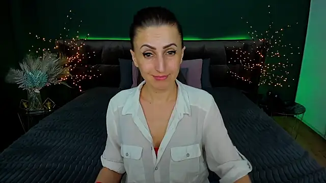 Snapshot of Rebecca_Diamond chatting on February 26, 2025, 3:52 pm Rebecca Diamond online show from February 26, 2025, 3:52 pm