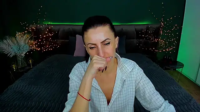 Snapshot of Rebecca_Diamond chatting on March 5, 2025, 3:29 pm Rebecca Diamond online show from March 5, 2025, 3:29 pm