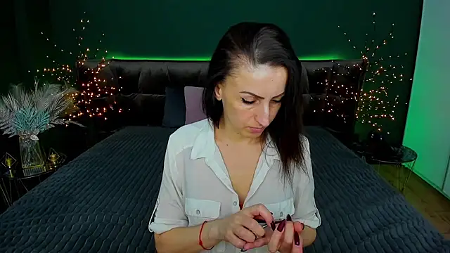 Snapshot of Rebecca_Diamond chatting on March 9, 2025, 9:57 am Rebecca Diamond online show from March 9, 2025, 9:57 am