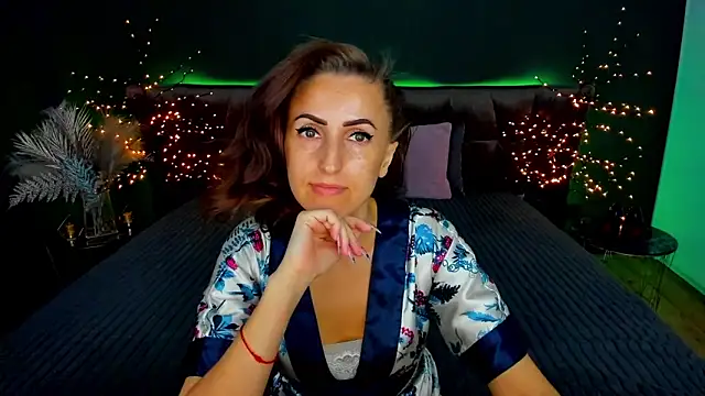 Snapshot of Rebecca_Diamond chatting on September 17, 2025, 5:42 am Rebecca Diamond online show from September 17, 2025, 5:42 am