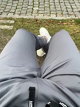 Snapshot of MvM58955050 chatting on November 18, 2025, 2:32 pm MvM58955050 online show from November 18, 2025, 2:32 pm