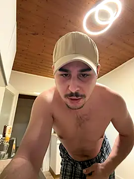 Snapshot of MvM58955050 chatting on November 30, 2025, 10:14 pm MvM58955050 online show from November 30, 2025, 10:14 pm