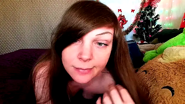Snapshot of GamerGirlRoxyAndLee chatting on December 24, 2024, 10:28 pm GamerGirlRoxyAndLee online show from December 24, 2024, 10:28 pm