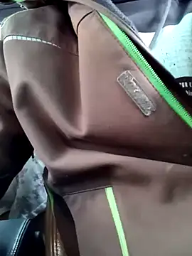 Snapshot of Rolandxxxr chatting on December 5, 2024, 1:38 pm Rolandxxxr online show from December 5, 2024, 1:38 pm