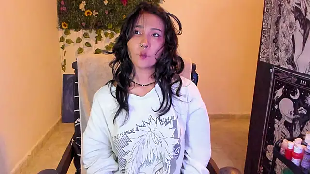 Mary Rosse1 online show from October 22, 2025, 6:51 pm