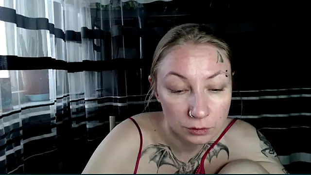 Snapshot of cold_lollipop chatting on November 20, 2025, 7:19 am cold lollipop online show from November 20, 2025, 7:19 am