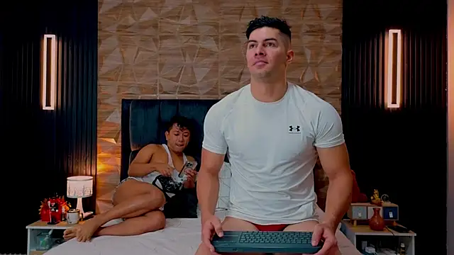 FelipeAndMarcello3 online show from September 26, 2025, 2:54 pm