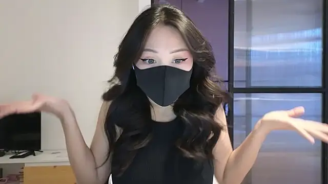 TammiLou online show from February 19, 2025, 4:44 am