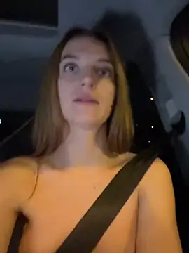 Snapshot of -AngelAri- chatting on February 14, 2025, 10:14 pm -AngelAri- online show from February 14, 2025, 10:14 pm