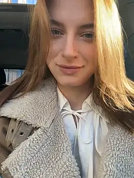 Snapshot of -AngelAri- chatting on March 9, 2025, 9:02 am -AngelAri- online show from March 9, 2025, 9:02 am