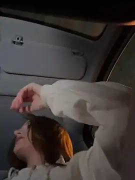 Snapshot of -AngelAri- chatting on March 12, 2025, 9:03 pm -AngelAri- online show from March 12, 2025, 9:03 pm