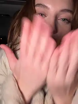 Snapshot of -AngelAri- chatting on March 16, 2025, 9:05 am -AngelAri- online show from March 16, 2025, 9:05 am