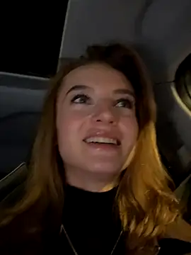 Snapshot of -AngelAri- chatting on September 24, 2025, 8:12 pm -AngelAri- online show from September 24, 2025, 8:12 pm