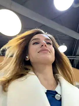 Snapshot of -AngelAri- chatting on November 4, 2025, 6:07 pm -AngelAri- online show from November 4, 2025, 6:07 pm