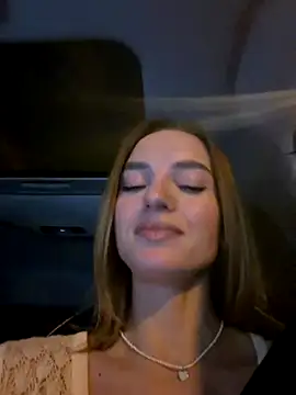 Snapshot of -AngelAri- chatting on November 14, 2025, 6:17 pm -AngelAri- online show from November 14, 2025, 6:17 pm