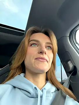 Snapshot of -AngelAri- chatting on November 19, 2025, 9:20 am -AngelAri- online show from November 19, 2025, 9:20 am