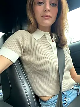 Snapshot of -AngelAri- chatting on December 4, 2025, 9:18 am -AngelAri- online show from December 4, 2025, 9:18 am