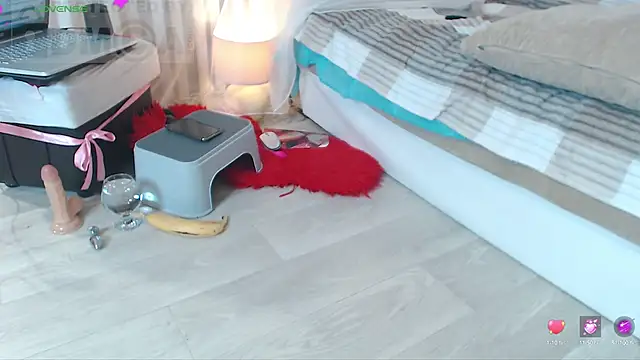 sexyshowow online show from February 26, 2025, 4:45 pm