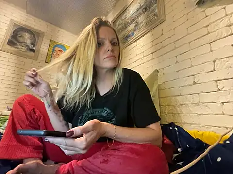 Angel girllovemy online show from February 7, 2025, 4:56 pm