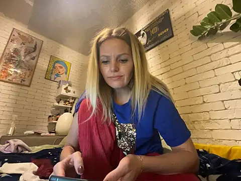 Angel girllovemy online show from February 12, 2025, 5:26 pm