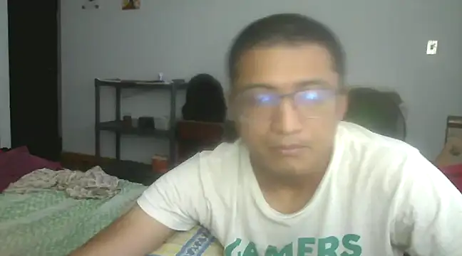 Snapshot of Mghty-cockl88 chatting on January 10, 2025, 9:53 pm Mghty-cockl88 online show from January 10, 2025, 9:53 pm