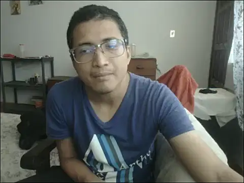 Snapshot of Mghty-cockl88 chatting on February 14, 2025, 6:29 pm Mghty-cockl88 online show from February 14, 2025, 6:29 pm