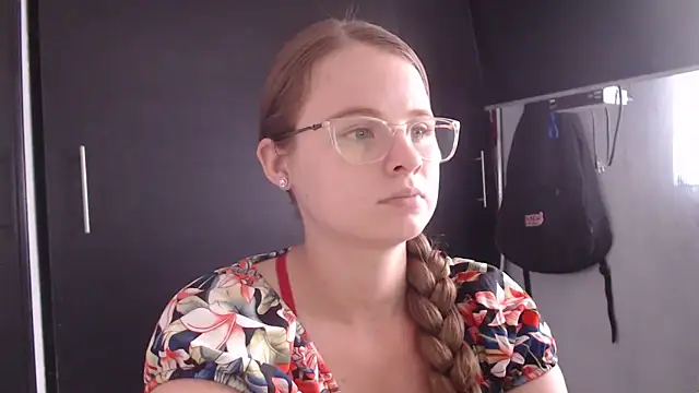 HellenMiyer1111 online show from February 20, 2025, 7:19 pm