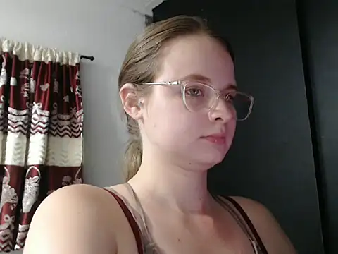 HellenMiyer1111 online show from March 11, 2025, 2:43 am