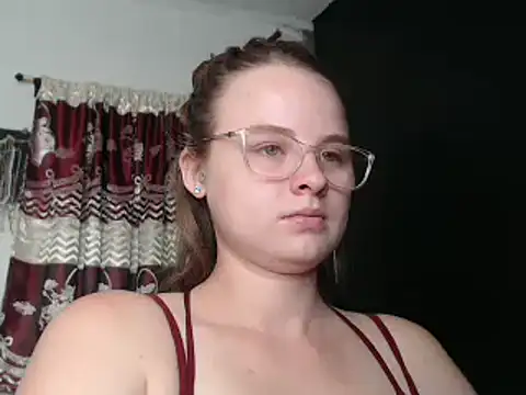 HellenMiyer1111 online show from March 12, 2025, 6:44 pm