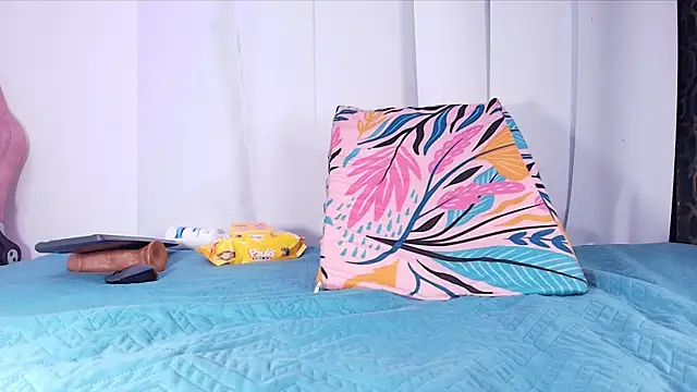 Snapshot of raven_lilith_ chatting on October 22, 2025, 3:18 am raven lilith online show from October 22, 2025, 3:18 am