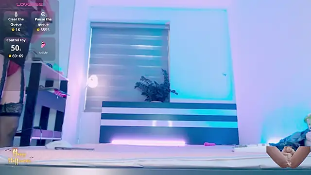 Snapshot of Shyn__ chatting on November 15, 2025, 1:36 am Shyn online show from November 15, 2025, 1:36 am