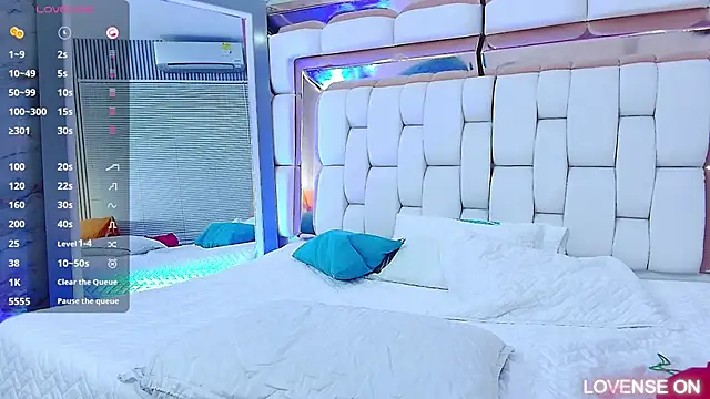 Snapshot of sexysistter chatting on March 19, 2025, 12:23 pm sexysistter online show from March 19, 2025, 12:23 pm