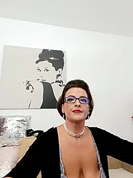 Snapshot of RebeccaNoble chatting on September 26, 2025, 1:04 pm RebeccaNoble online show from September 26, 2025, 1:04 pm