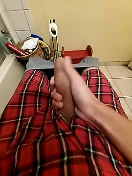 Bigstiffyuh online show from November 7, 2025, 9:53 am