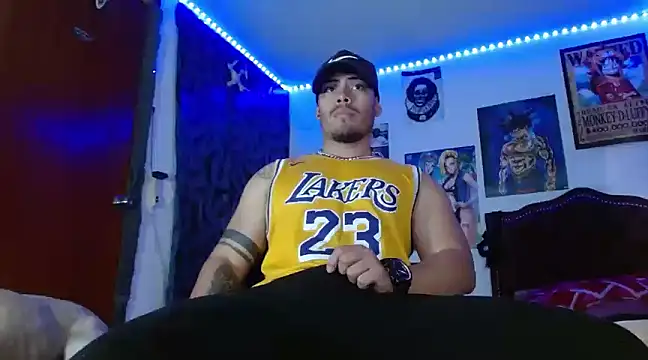 Snapshot of Danielsbigcum chatting on February 21, 2025, 1:44 pm Danielsbigcum online show from February 21, 2025, 1:44 pm