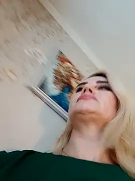 JennyOMay online show from November 14, 2025, 3:16 am